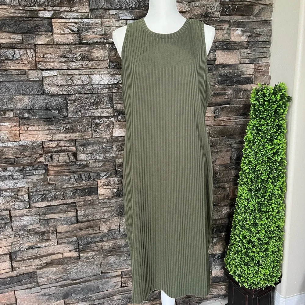 Nine West Green Ribbed Halter Midi Dress - Picture 1 of 10